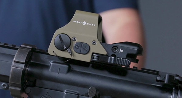 The Best EOTech Clones and Alternatives in 2021